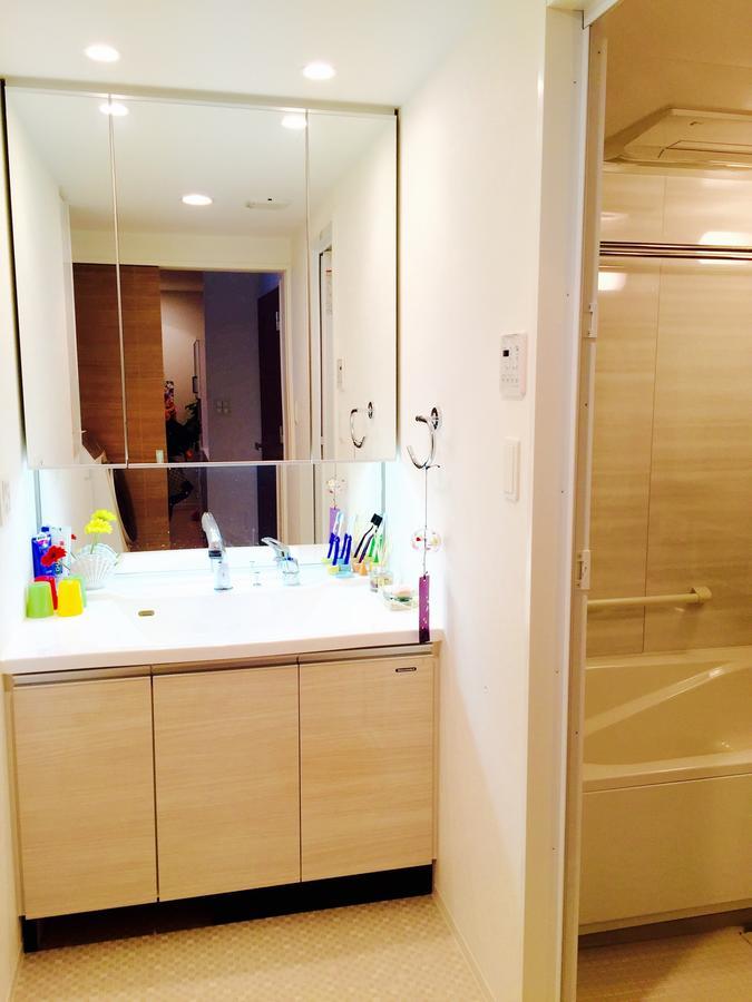 Crystal Exe Nipponbashi Apartemen *